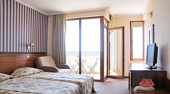 Selena Balchik Camera dubla 