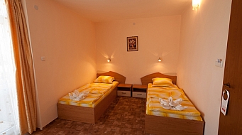 Four Rosses Camera dubla 