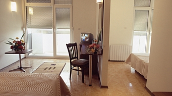 Augusta Junior Suite 