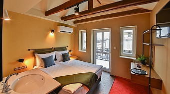 JUST rooms and wine Double room Balcony