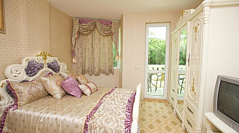 Taliana Beach Camera single 